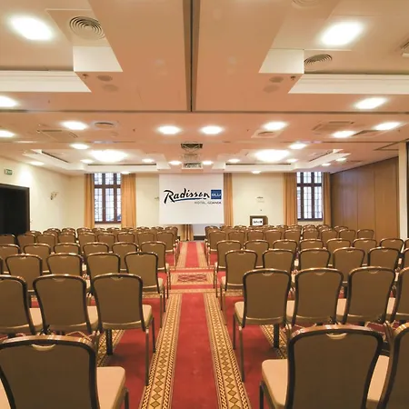 Radisson Blu Hotel, Ξενοδοχείο 5*